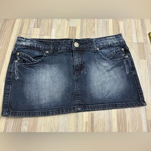 Rue 21 denim skirt